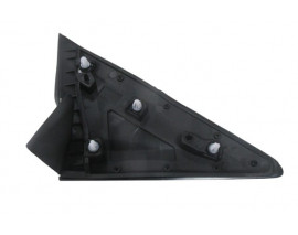 FORD TOURNEO COURIER- 14/18; KAPI AYNA MUSKASI SOL (ÇAMURLUK ÜST ÜÇGEN PLASTİĞİ) (KLİPSLİ)