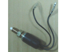 ISUZU NPR- ŞAMPİYON- 97/06; STOP LAMBASI MÜŞÜRÜ ORJ.NO:5-82440-0030 (ÇİFT TEKER) (EXP)