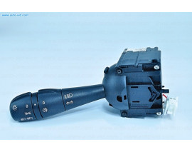 FAR SİNYAL KOLU DUSTER 10 LOGAN II-SANDERO II 12 CAPTUR-CLIO IV-TWNG III Arka sis lambasi ile