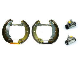 FREN PAPUÇ TAKIMI NISSAN PRIMERA P10 06/90-06/96-NISSAN PRIMERA HATCHBACK P10 06/90-06/96